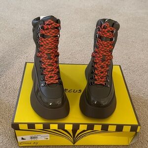 Circus by Sam Edelman Women's Olive Green Combat Boots with Red Laces. NEW